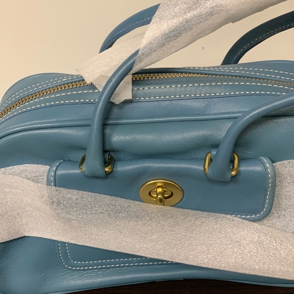 Coach Cassie cross body with handles
New with tag - Picture 8 of 8